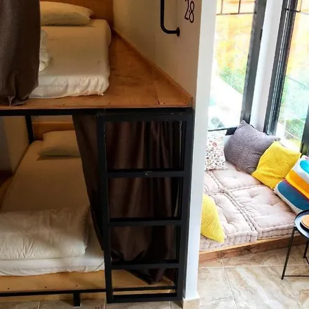 Hostel Numero Trece - Albergue Juvenil - Free Towels, Coffee & Tea, Remote Check-In (Adults Only)-3
