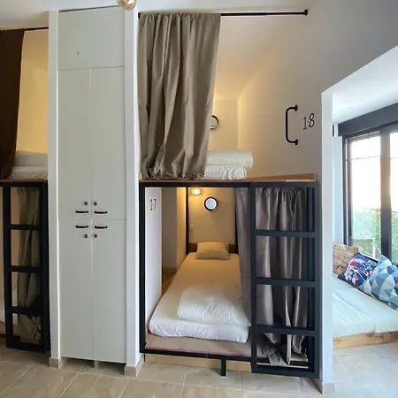 Hostel Numero Trece - Albergue Juvenil - Free Towels, Coffee & Tea, Remote Check-In (Adults Only)-2